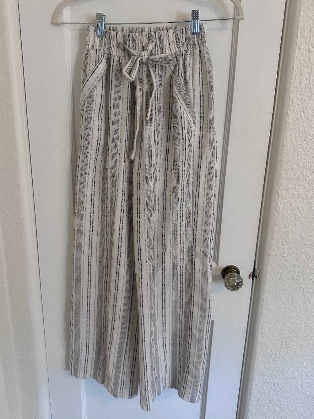 Sienna Sky wide-leg pants
